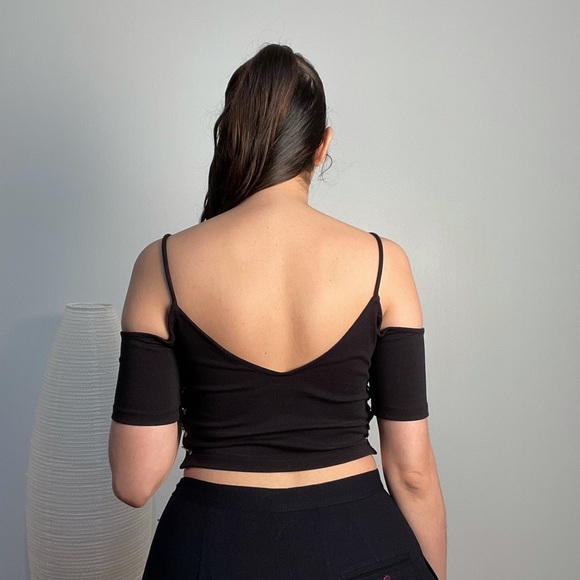 Off Shoulder CropTop with Rings - Picture 7 of 7